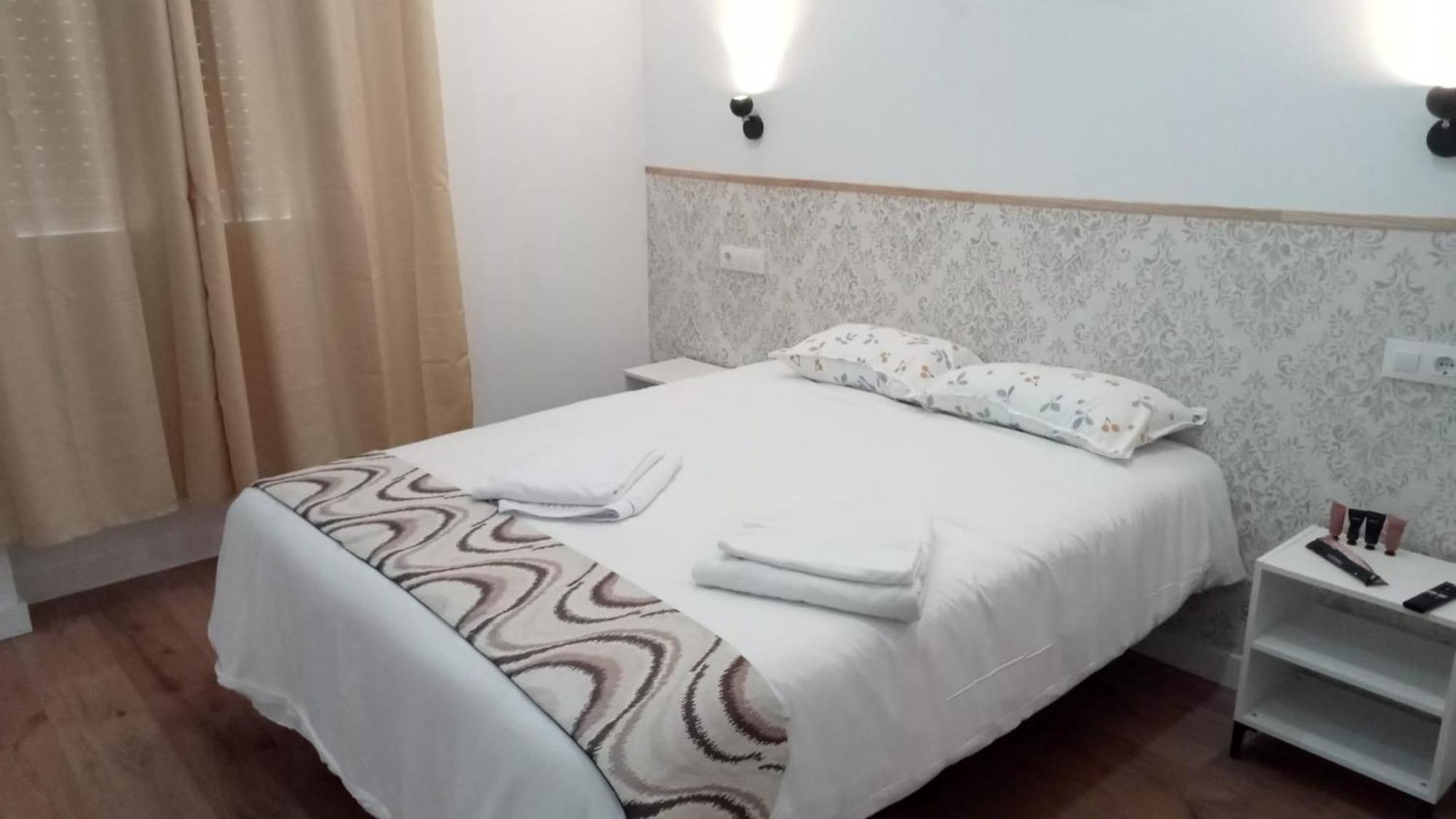 Sg Rooms Consuegra Εξωτερικό φωτογραφία
