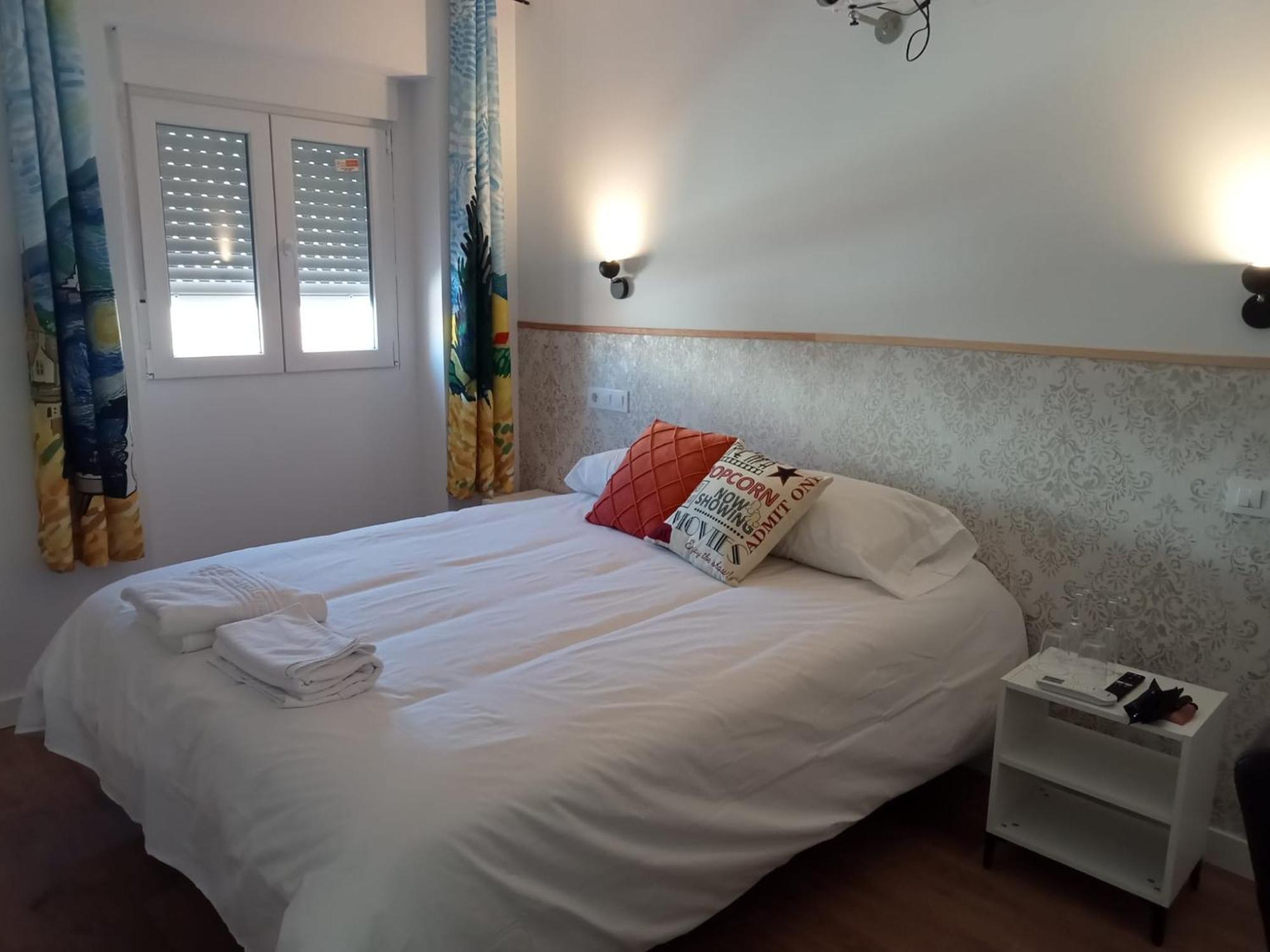 Sg Rooms Consuegra Εξωτερικό φωτογραφία