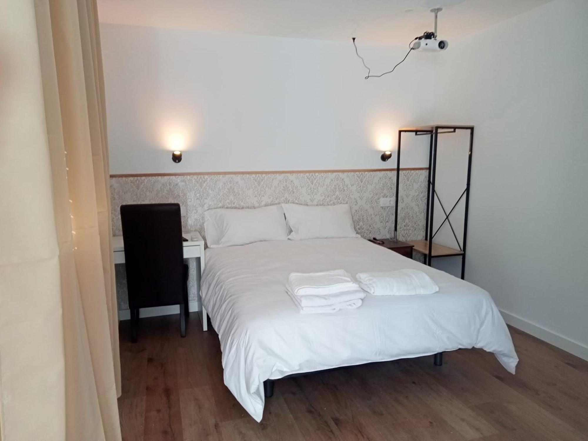 Sg Rooms Consuegra Εξωτερικό φωτογραφία